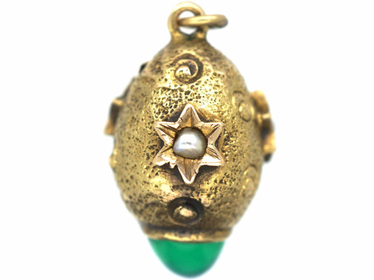 Edwardian 15ct Gold Egg Charm set with Chrysoprase & Natural Split Pearls