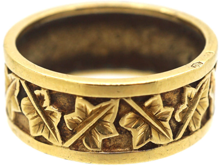 18ct Gold Ring with Ivy Leaf Design
