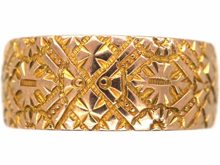 Victorian 9ct Gold Wide Wedding Band with Incised Detail