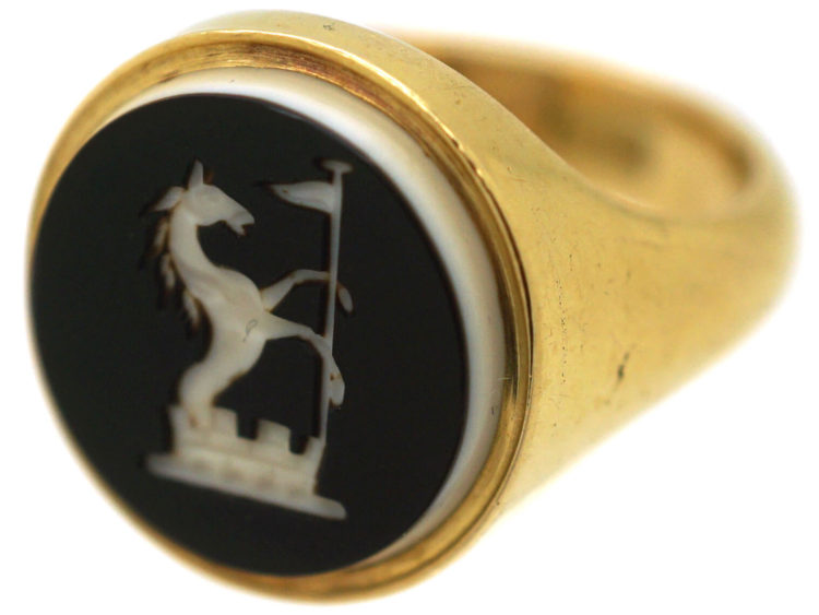 Edwardian 18ct Gold Signet Ring with Onyx Intaglio of a Rearing Horse with Flag