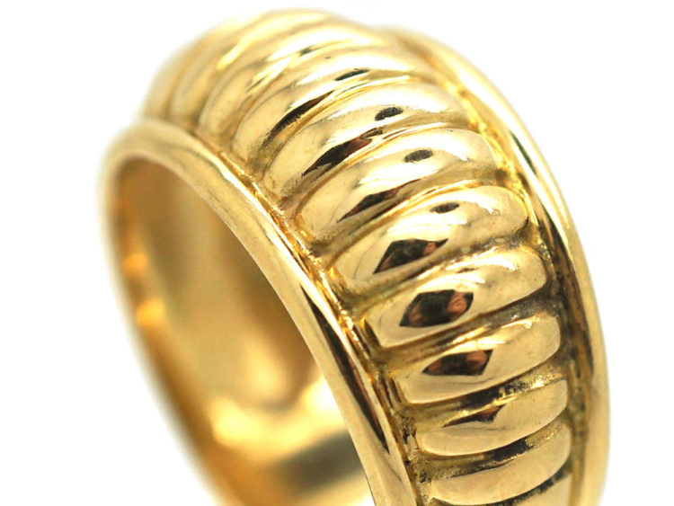 French Art Deco 18ct Gold Ribbed Design Ring