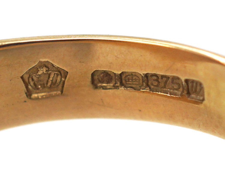 9ct Gold Signet Ring with Welsh Dragon Motif
