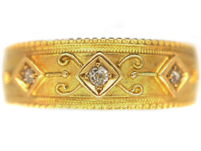 Late Victorian 18ct Gold Ring set with Three Diamonds