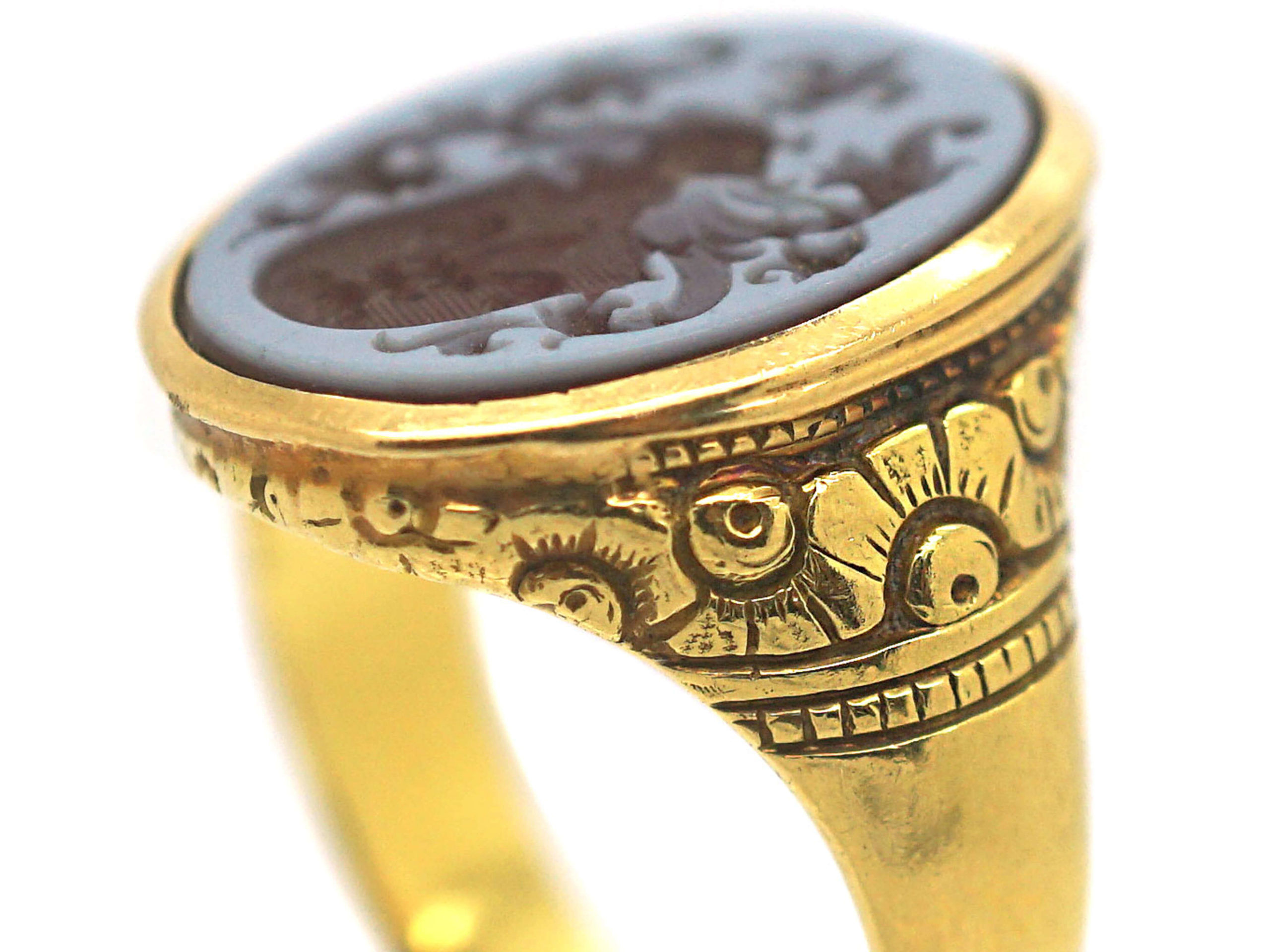 Victorian 18ct Gold Carnelian Intaglio of a Crest Signet Ring (562P ...