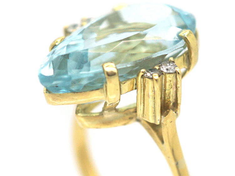 18ct Gold Large Pear Shaped Blue Topaz Ring with Diamond Set Shoulders