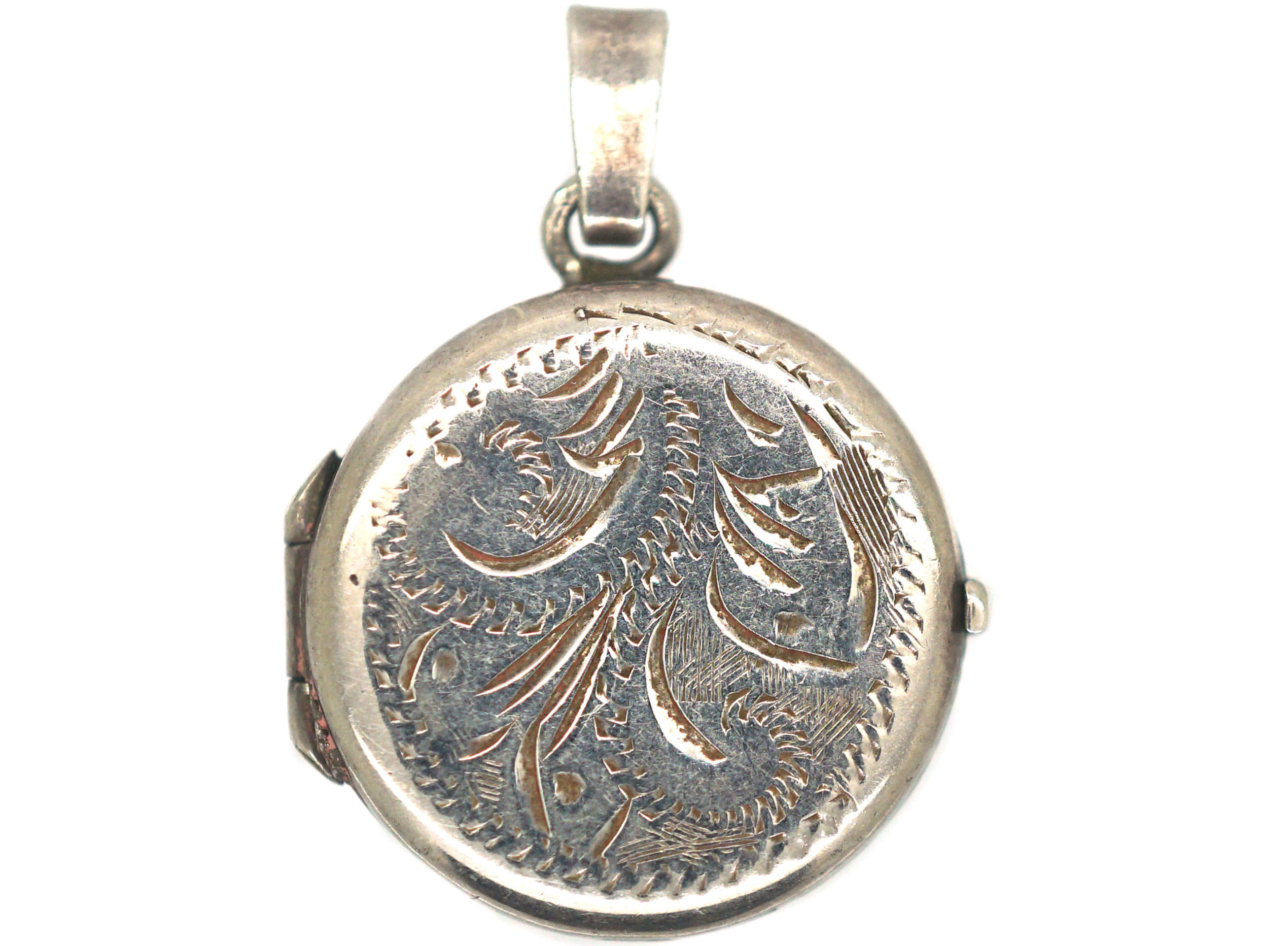 Small Silver Round Locket (857P) | The Antique Jewellery Company