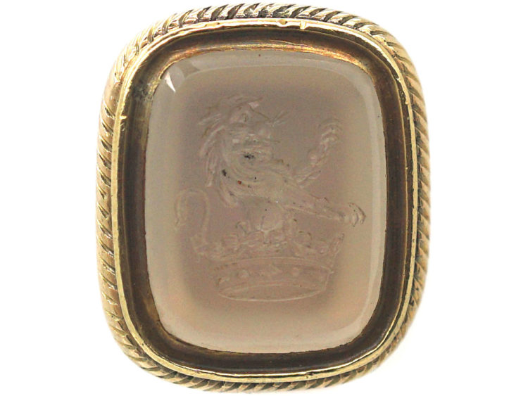 Georgian 15ct Gold Seal with Chalcedony Intaglio of Lion Rampant with Earl's Coronet