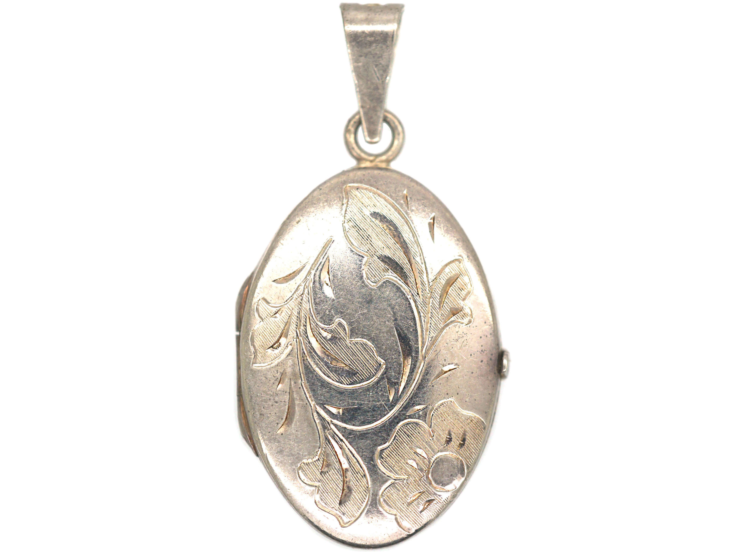 Silver Oval Engraved Locket With Flower & Swirls (834P) | The Antique ...