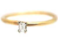 18ct Gold Ring set with a Baguette Diamond