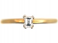 18ct Gold Ring set with a Baguette Diamond