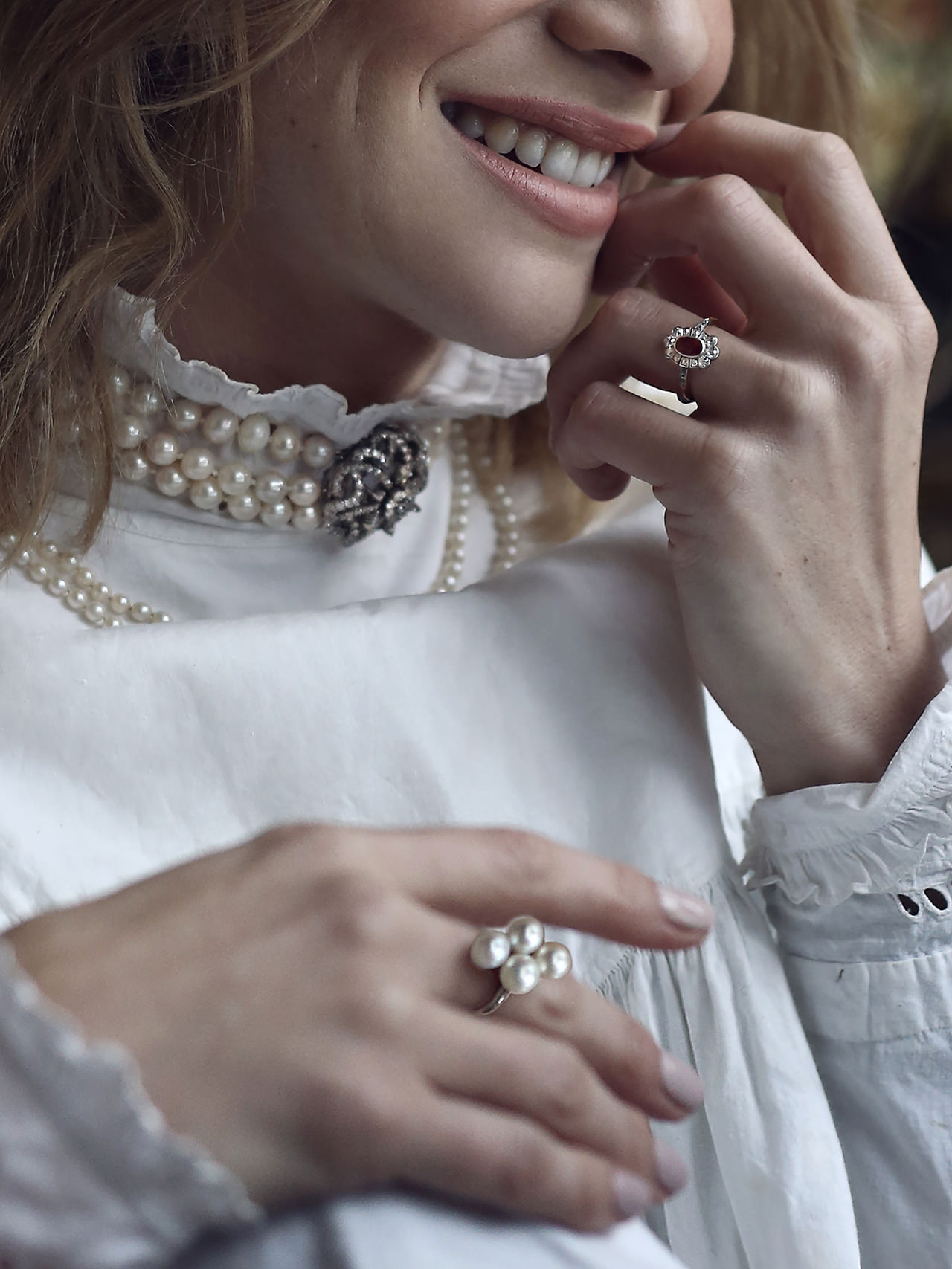 Zara Prassinot wearing antique and vintage jewellery