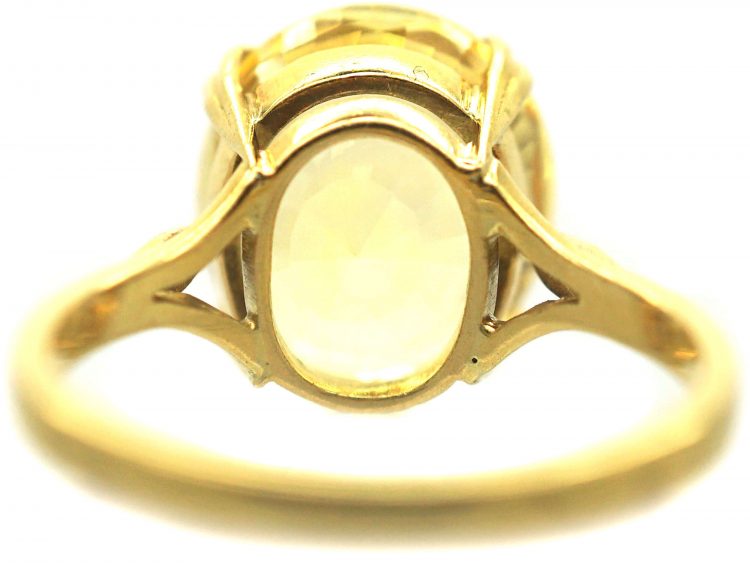 18ct Gold Natural Yellow Sapphire Ring that Weighs Nine Carats