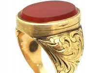 Victorian 18ct Gold Signet Ring set with Carnelian with Secret Hinged Locket