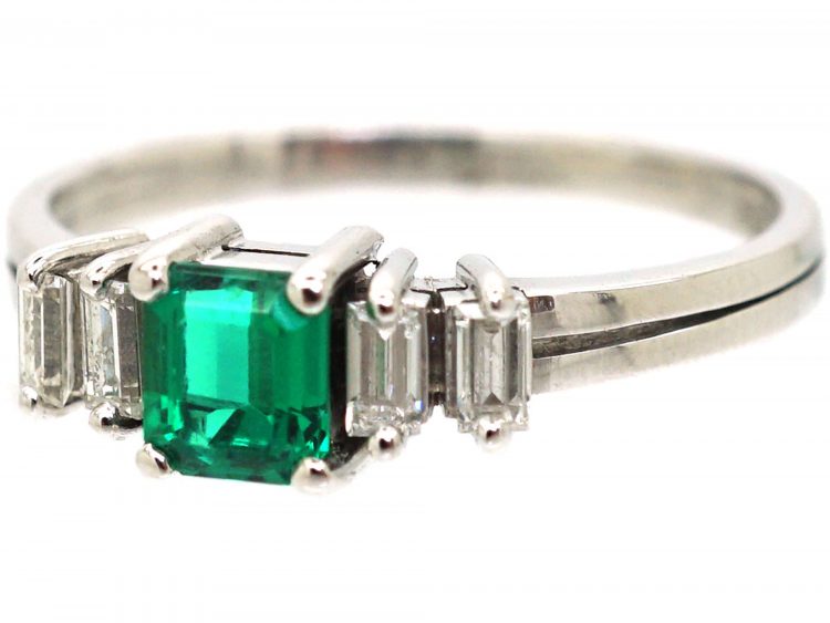 18ct White Gold, Emerald & Baguette Diamond Ring