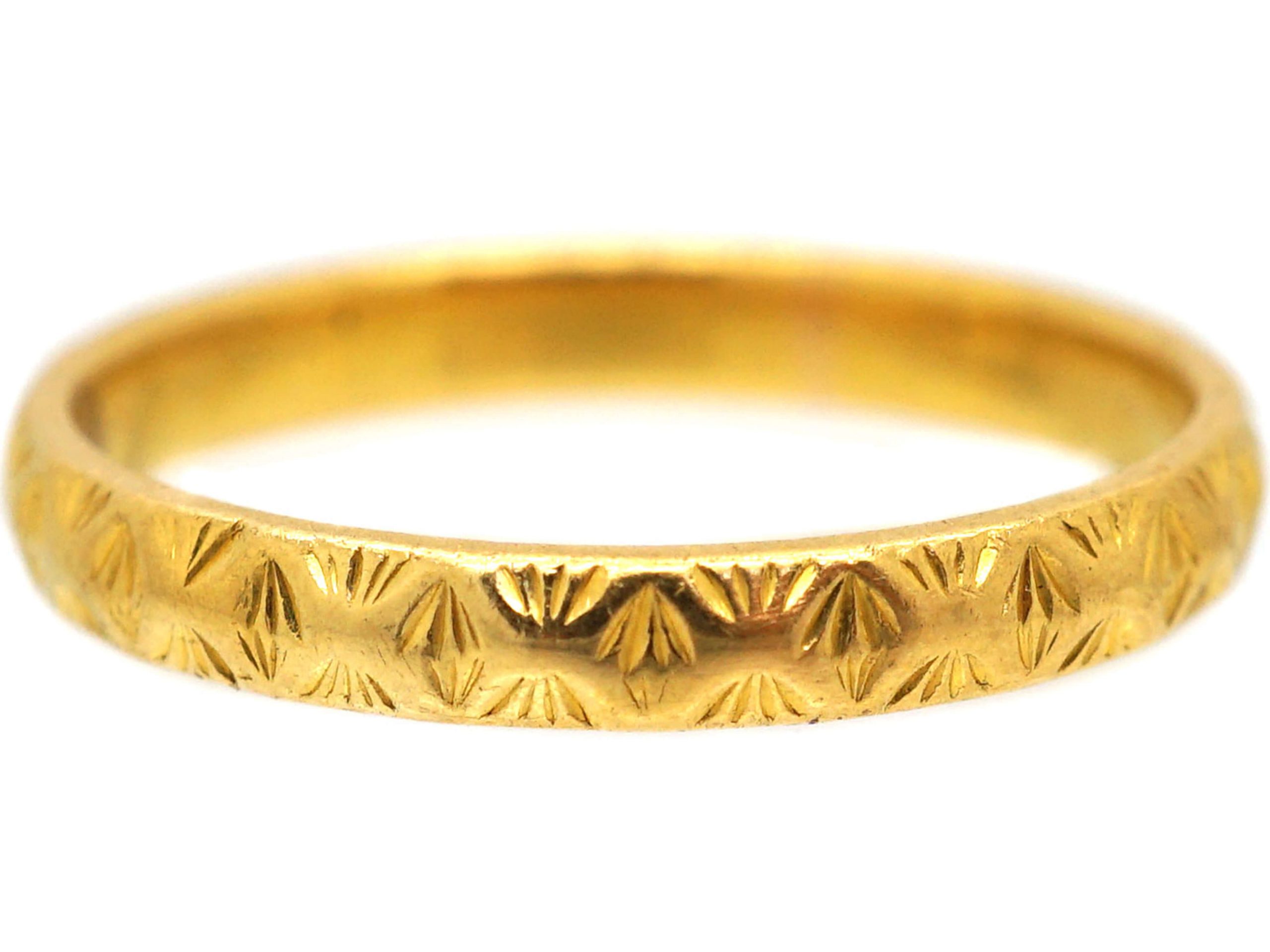 Art Deco 22ct Gold Wedding Ring with Ornate Decoration (32S) | The