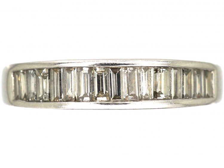 18ct White Gold Ring set with Baguette Diamonds