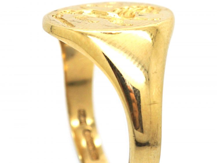 9ct Gold Signet Ring with Engraved Intaglio of a Lion