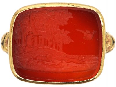 Georgian 15ct Gold Ring set with a Carnelian Engraved Intaglio with a Shooting Scene