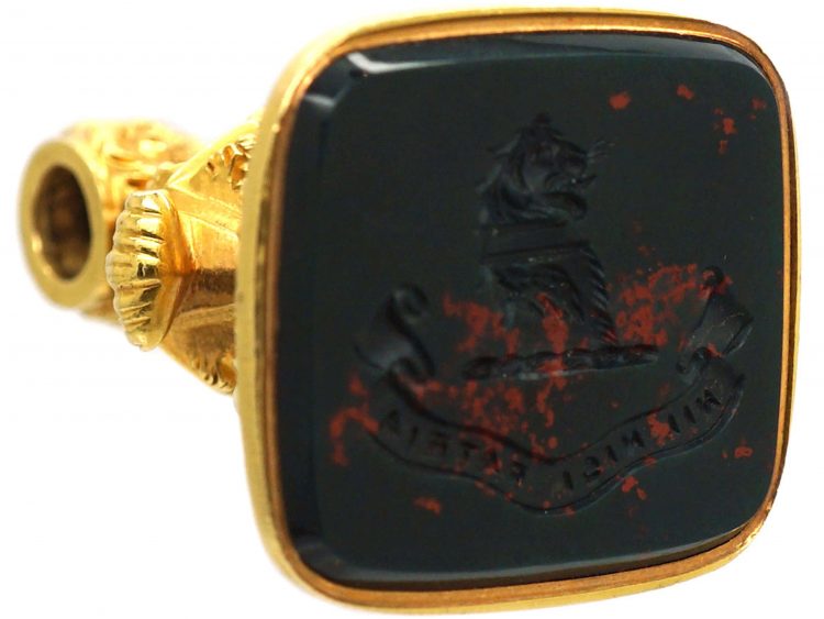 William IV 18ct Gold Seal with Bloodstone Base with a Lion Intaglio