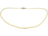 Art Deco Graduated Cultured Pearl Necklace with 18ct White Gold & Platinum Clasp set with a Diamond