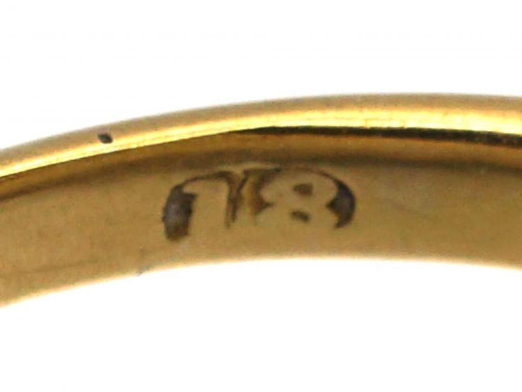 Edwardian 18ct Gold & Diamond Five Stone Boat Shaped Ring