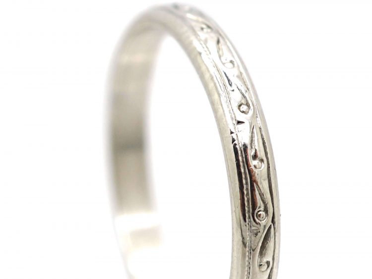 Art Deco Platinum Wedding Ring with Engraved Detail