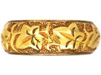 18ct Gold Wedding Ring with Ivy Leaf Detail