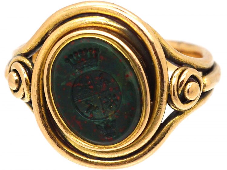 Victorian 18ct Gold Signet Ring with Bloodstone Intaglio of Pelicans with a Coronet