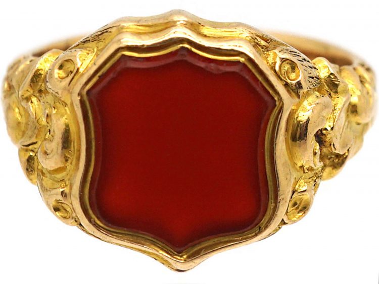 Victorian 15ct Gold & Carnelian Shield Shaped Signet Ring