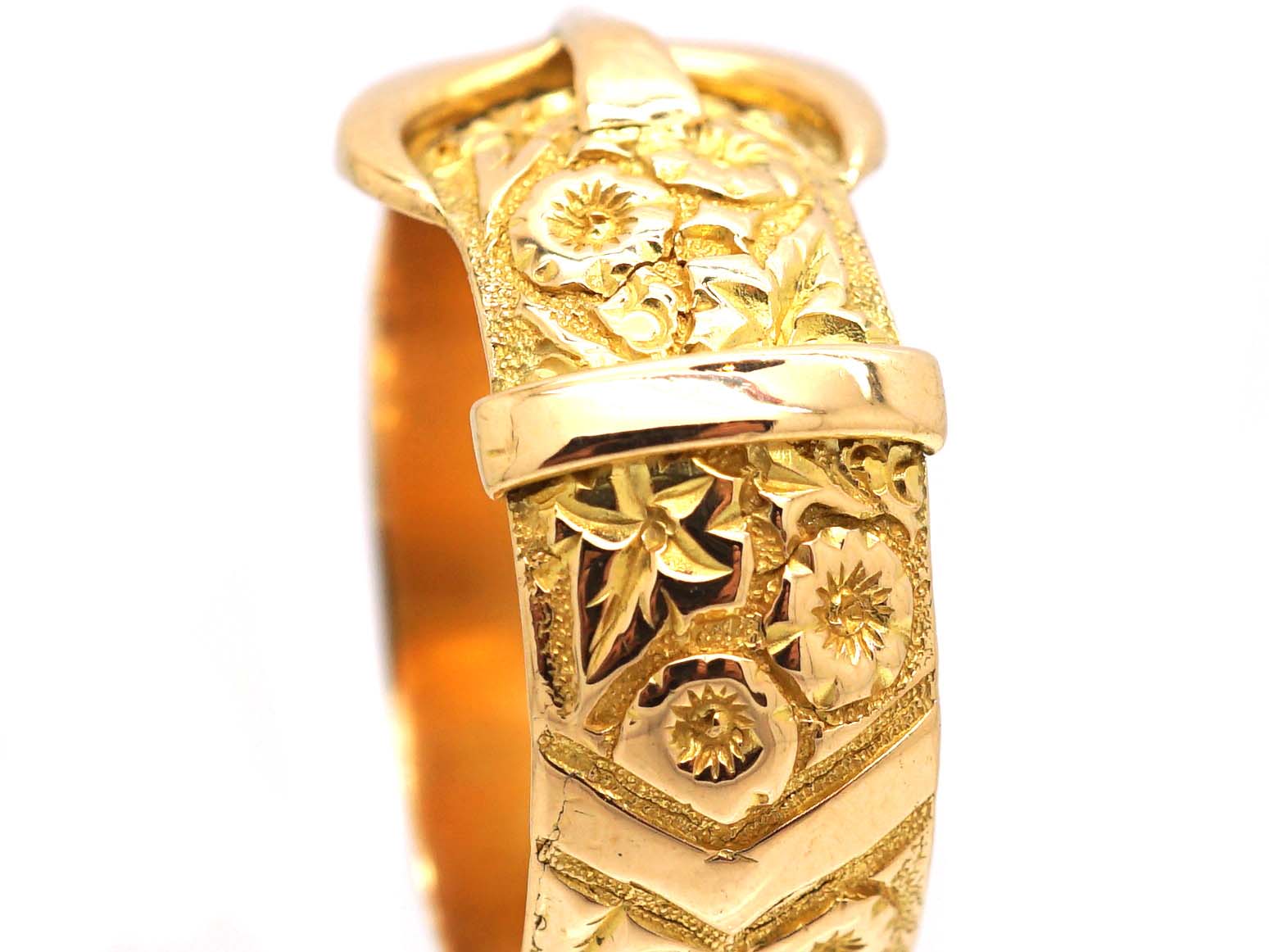 Edwardian 18ct Gold Buckle Ring with Rose & Ivy Detail (291U) The