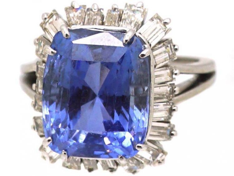 18ct White Gold Ballerina Ring set with a Large Unheated Ceylon Sapphire & Baguette Diamonds