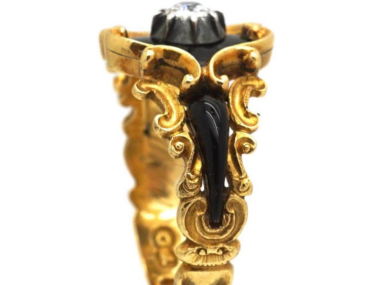 Georgian 18ct Gold & Black Enamel Mourning Ring set with a Diamond