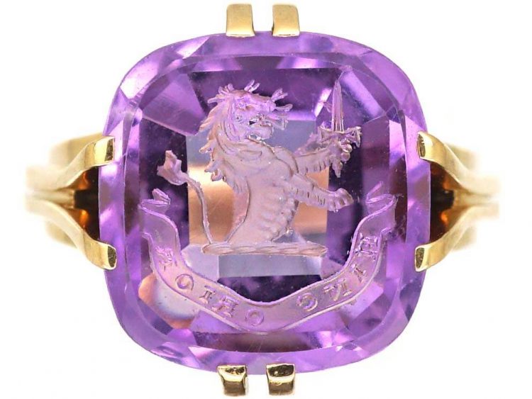 14ct Gold Signet Ring with Amethyst Intaglio of a Lion Rampant