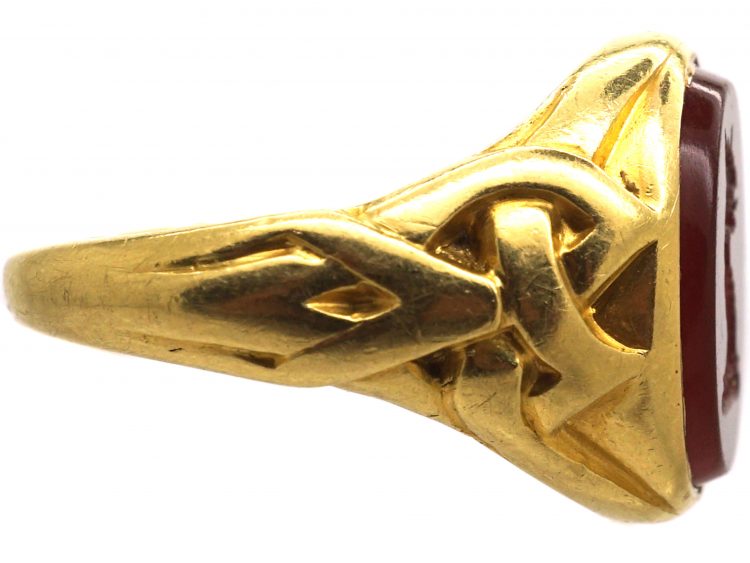Victorian 18ct Gold Signet Ring with Intaglio of a Griffin