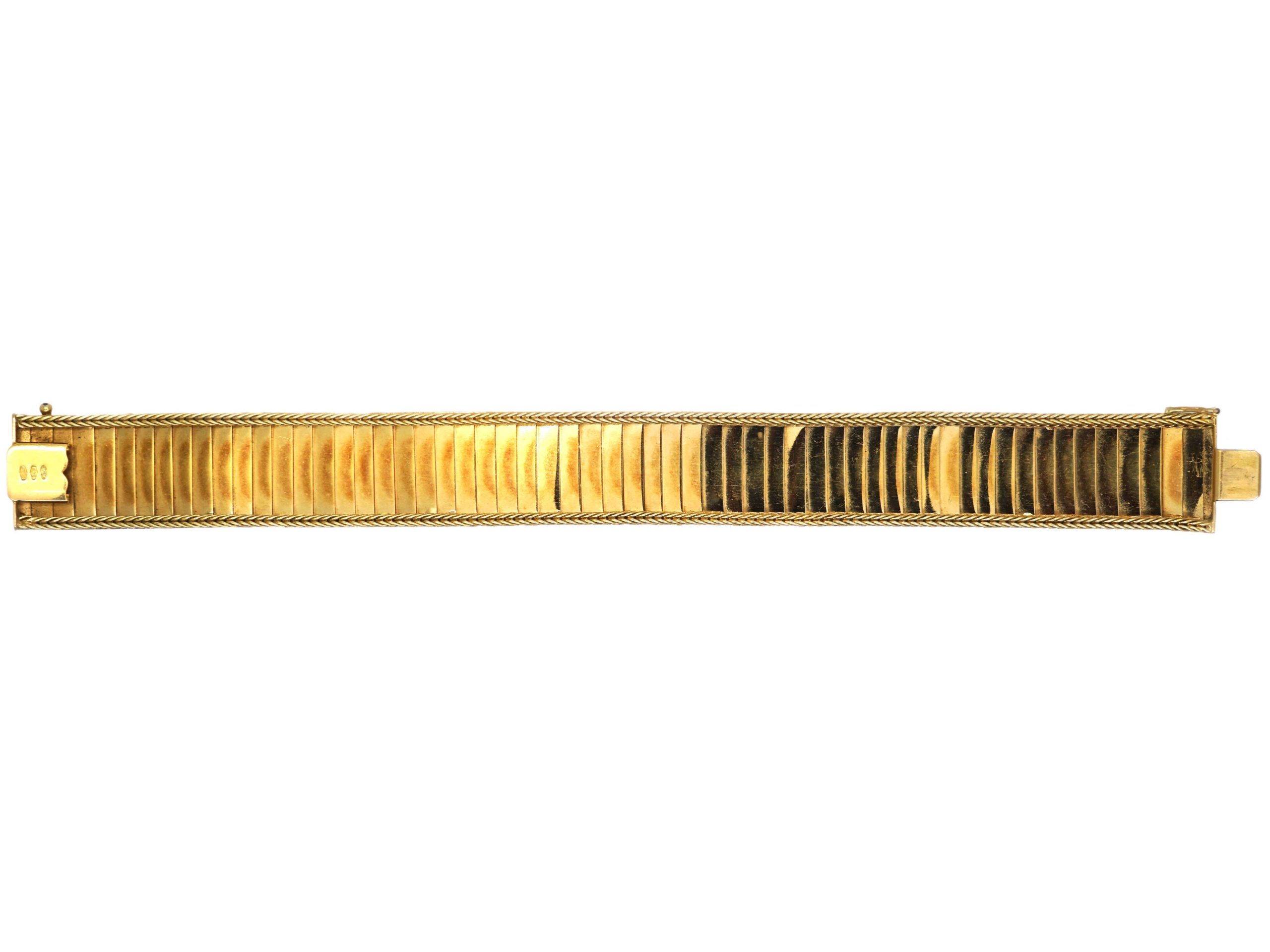 1072371_6 1072371_6