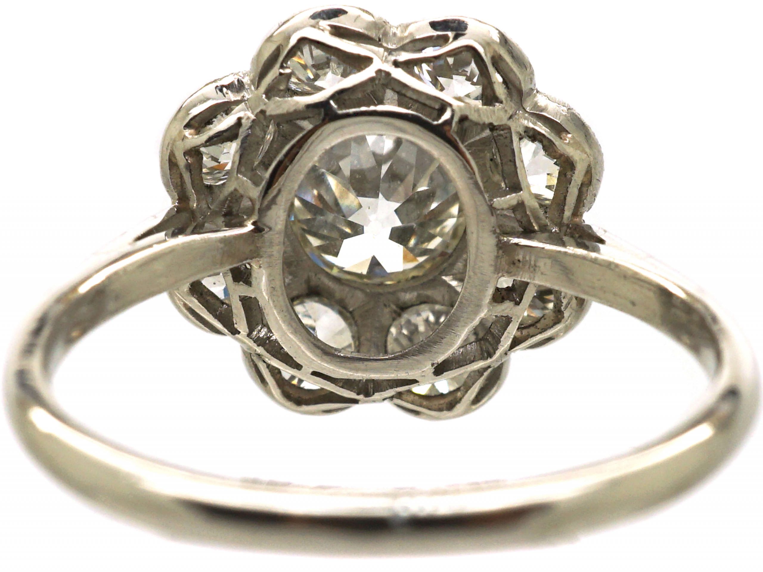 An Early 20th Century Diamond Daisy Cluster Ring – Platinum & 18ct Gold