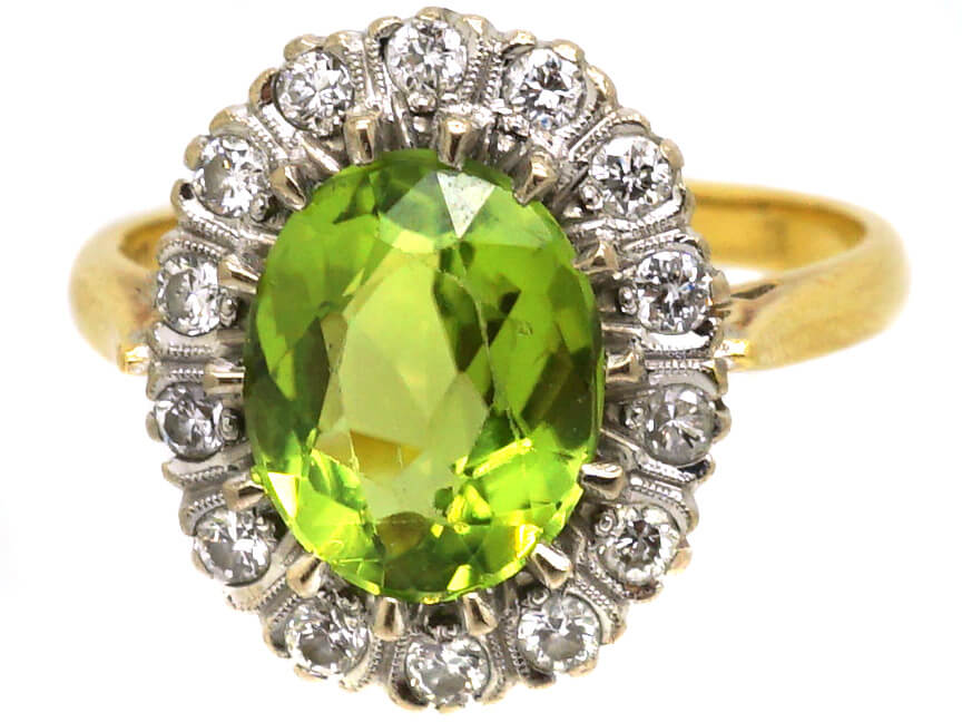 18ct Gold Cluster Ring set with a Peridot Surrounded by Diamonds (121W ...