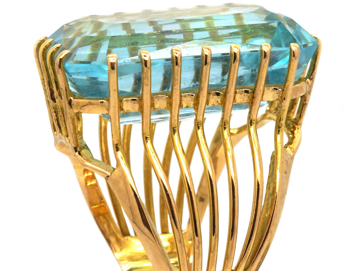 1950's 18ct Gold Ring set with a Large Rectangular Cut Aquamarine (100W ...