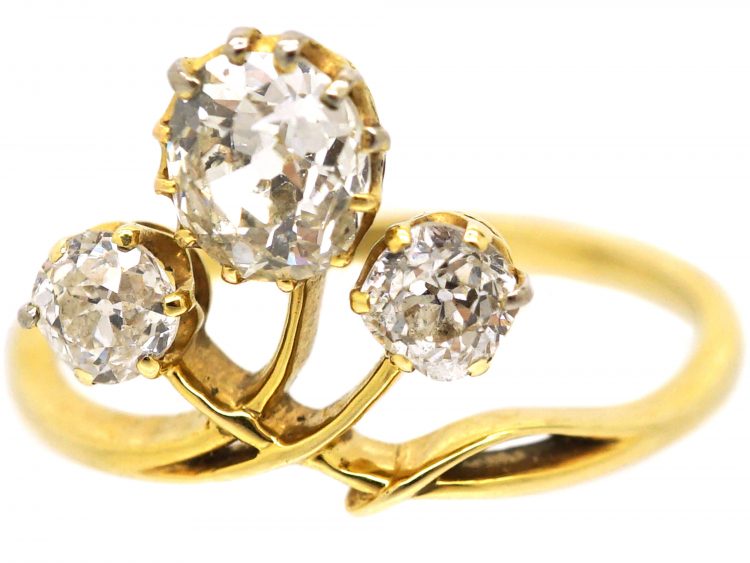 Art Nouveau 18ct Gold Ring set with Three Old Mine Cut Diamonds
