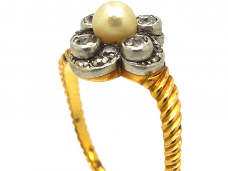 Edwardian 18ct Gold Twist Ring set with Diamonds & a Natural Pearl