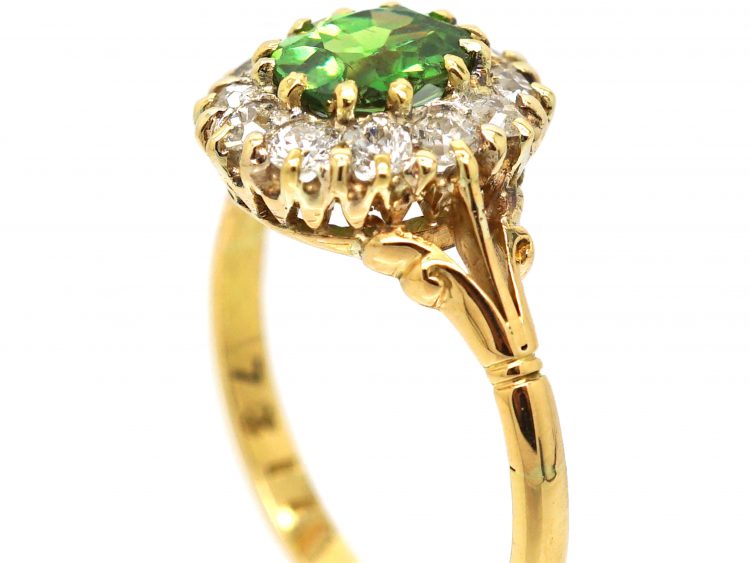 Edwardian 18ct Gold Cluster Ring set with a Green Garnet & Diamonds
