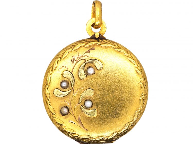 French Early 20th Century 18ct Two Colour Gold Round Locket with Mistletoe Detail set with Natural Split Pearls