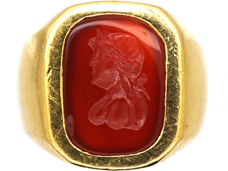 Early 20th Century 18ct Gold Signet Ring with Carnelian Roman Intaglio of a Female