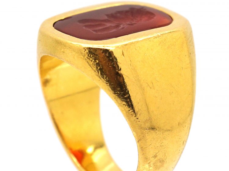 Early 20th Century 18ct Gold Signet Ring with Carnelian Roman Intaglio of a Female