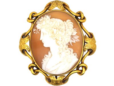 Victorian Large 15ct Gold Cameo Brooch of a Classical Lady
