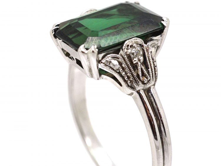 Early 20th Century 14ct White Gold Ring set with a Green Tourmaline with Diamond Set Shoulders