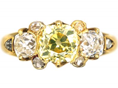 Victorian 18ct Gold Three Stone Diamond Ring set with a Yellow Diamond in the Centre