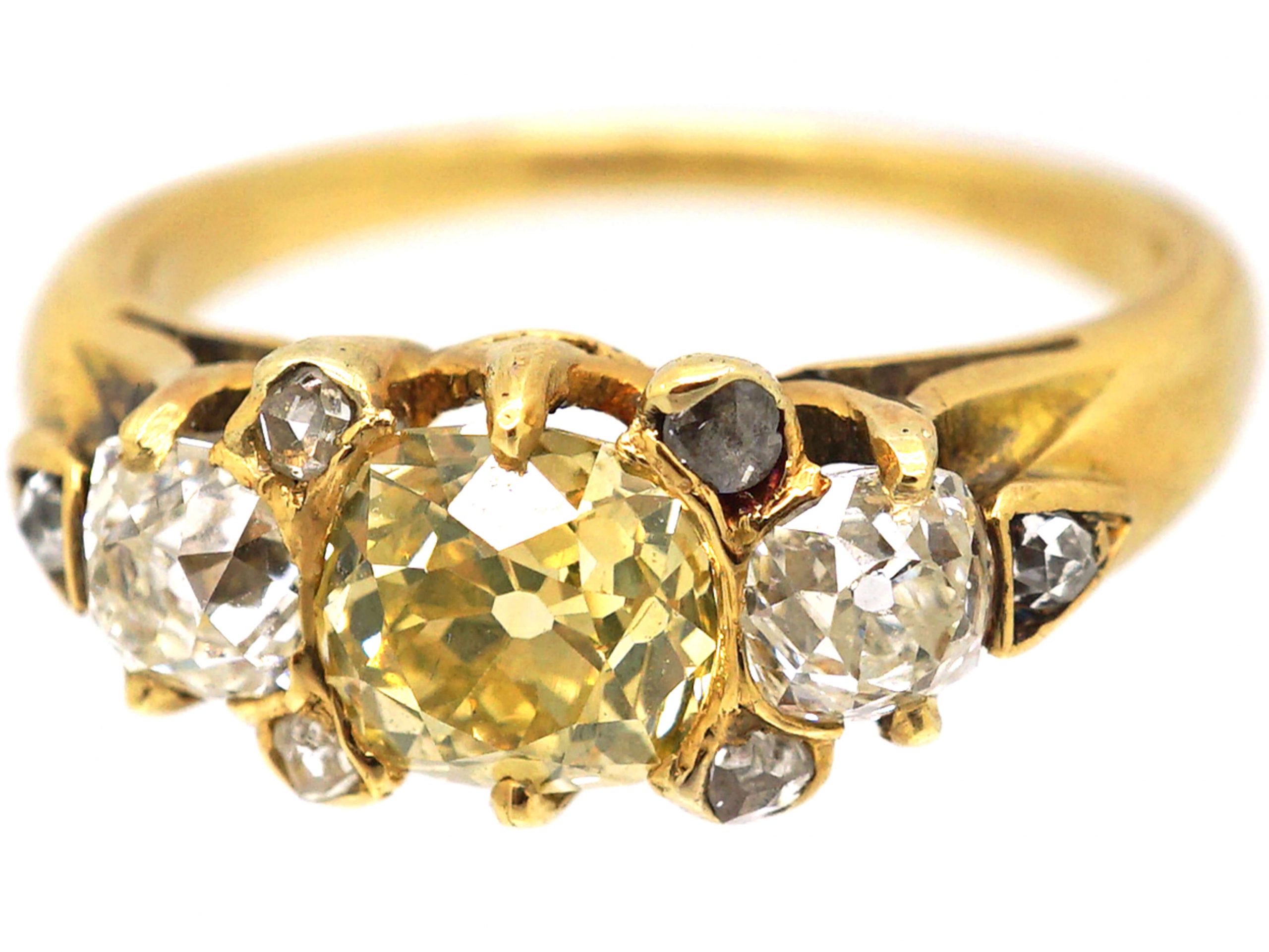 Victorian 18ct Gold Three Stone Diamond Ring set with a Yellow Diamond ...