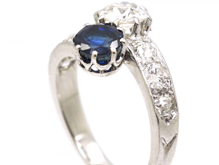 French Early 20th Century 18ct White Gold Crossover Ring set with a Sapphire & Diamonds