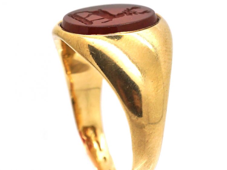 18ct Gold Ring set with a Carnelian with Intaglio of a Stag